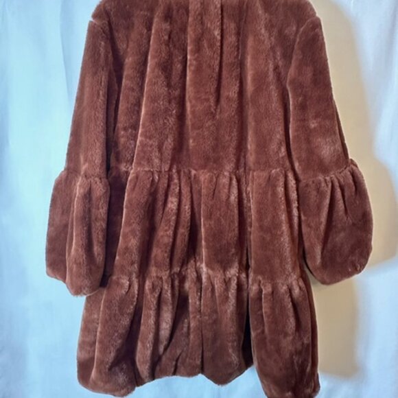 Lightweight brown jacket -- elegant, cozy, and versatile - Picture 2 of 6